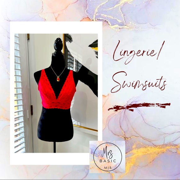 Lingerie/Swimsuits - Picture 1 of 1